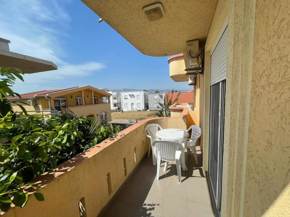 Mali Medved Ulcinj Lägenhet Exteriör bild